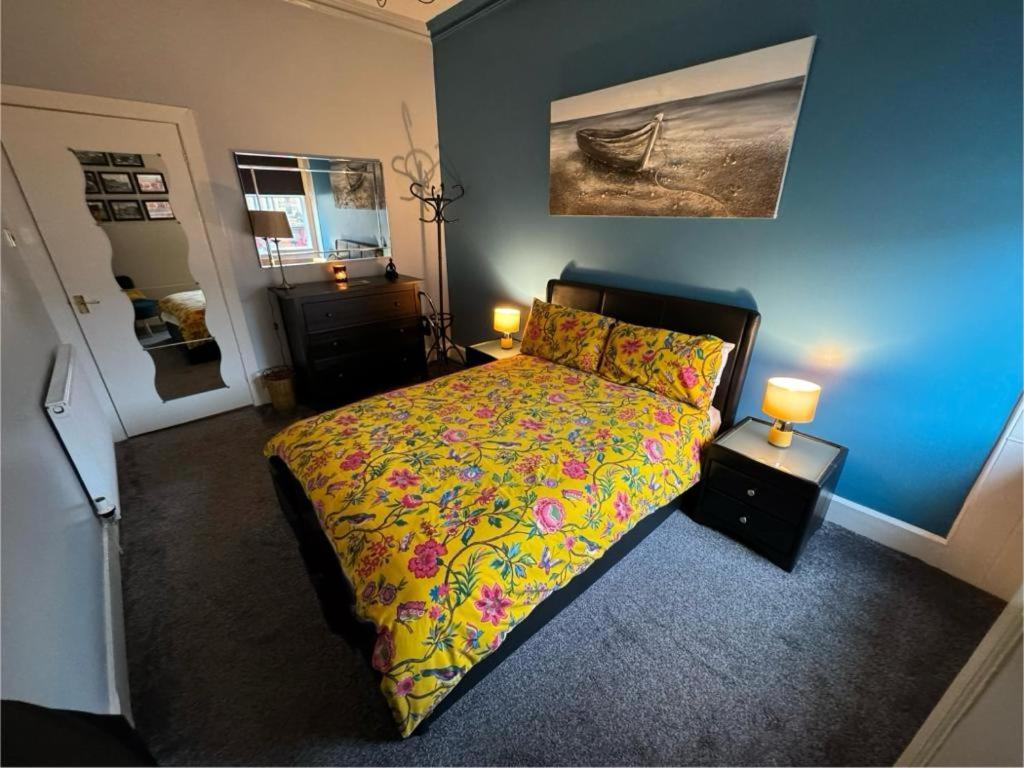 Edinburgh Two Bedroom Apartment With Free Side Street Parking 24 Hours Екстериор снимка