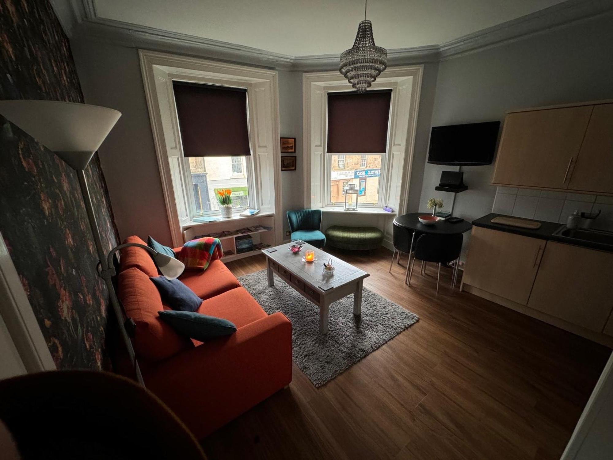 Edinburgh Two Bedroom Apartment With Free Side Street Parking 24 Hours Екстериор снимка